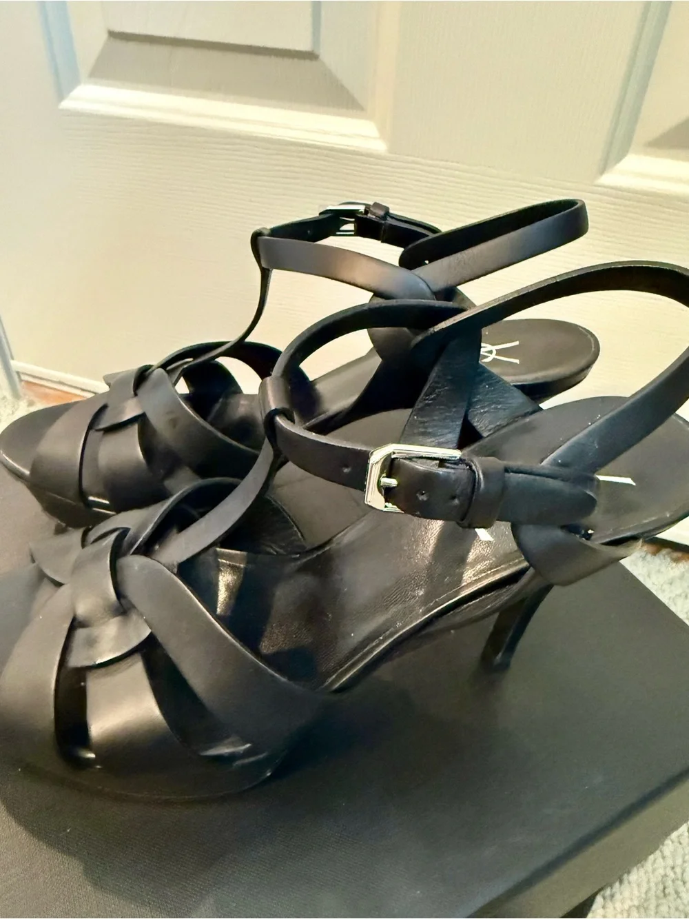 Saint Laurent Black Knotted T-Strap Platform Sandals - Picture 2 of 10